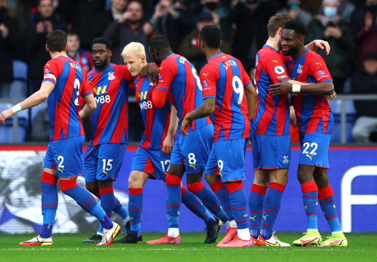  热苏斯头槌制胜，阿森纳北伦敦德比险胜水晶宫